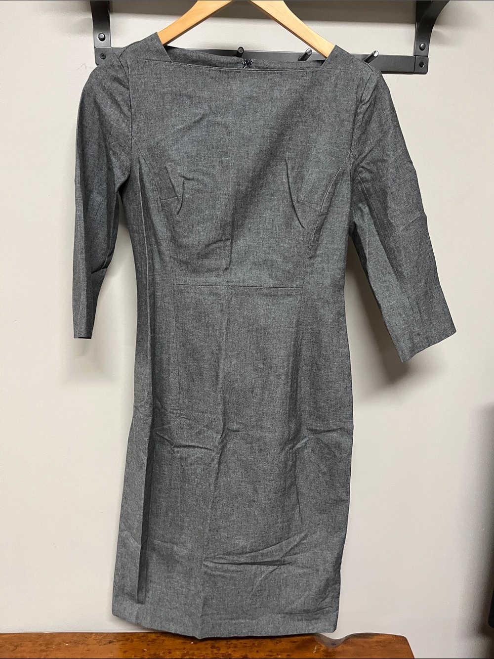 Banana Republic Gray Sheath Dress with 3/4 Sleeves